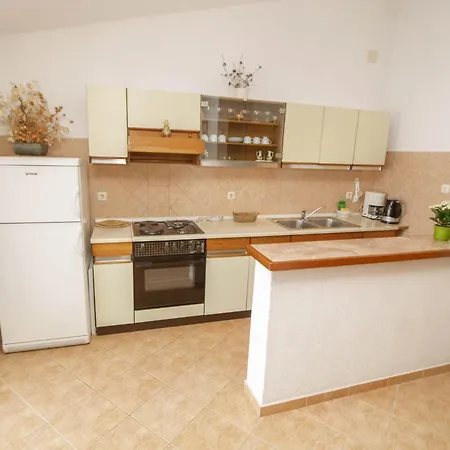 Apartment Dragica